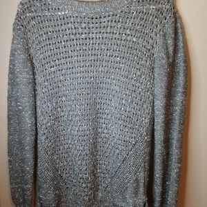 Madison Lilly Gray long sleeve size small
